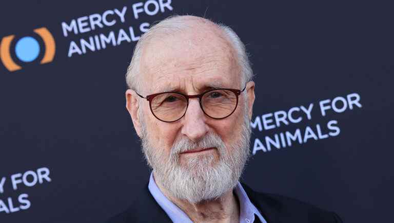 James Cromwell parle de son arrestation pour avoir plaidé en faveur d'un choix alimentaire compatissant lors du gala Mercy for Animals : "Il y a des progrès en cours"
	
	
