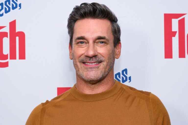 Jon Hamm a renoncé à 60% de son salaire "Fletch" pour payer le tournage après le décès des financiers et a déclaré que personne ne s'en soucierait
	
	
