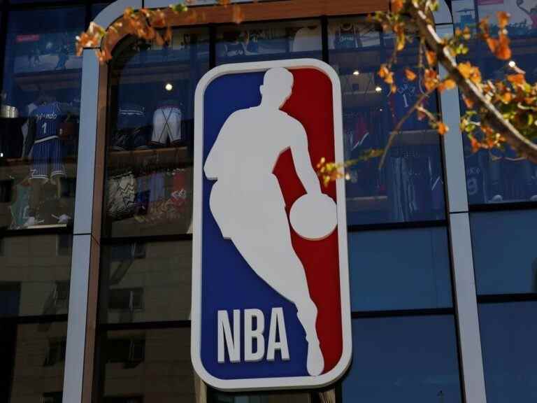 Joueurs de la NBA non vaccinés, le personnel doit tester chaque semaine pour COVID