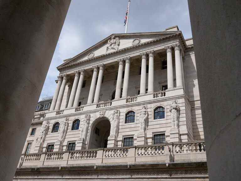 La Banque d’Angleterre relève ses taux de 50 points de base malgré une probable récession