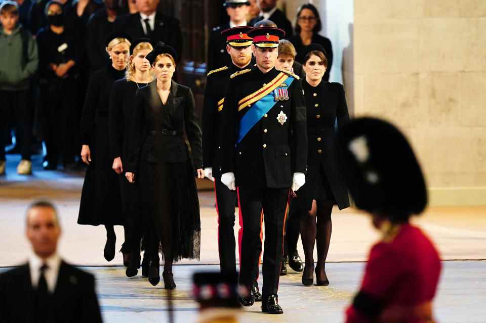 La fille du comte et de la comtesse de Wessex a tenu une veillée aux côtés de ses cousins ​​​​au cercueil de Sa Majesté.  (Getty Images)