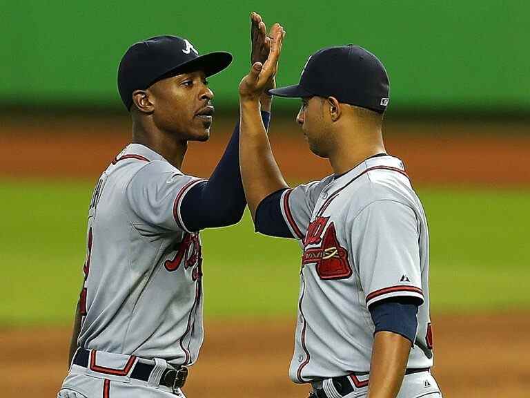 L’ancien lanceur de la MLB devenu flic Varvaro décède dans un accident de voiture