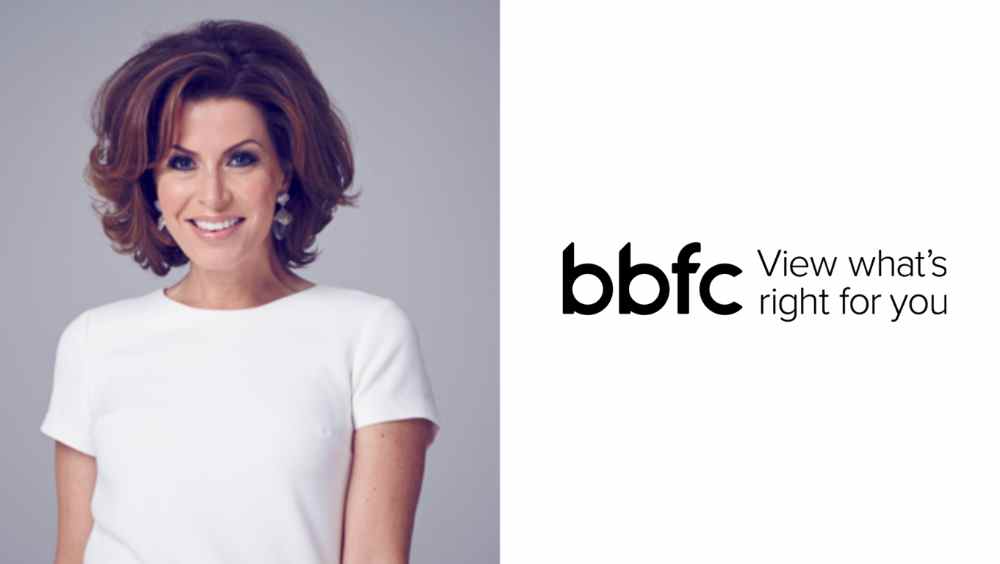 Le British Board of Film Classification nomme la présentatrice de télévision Natasha Kaplinsky au poste de présidente (EXCLUSIF)
	
	
