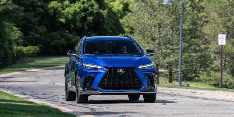 Le Lexus NX450h+ 2022 est un RAV4 Prime dans un emballage plus sophistiqué