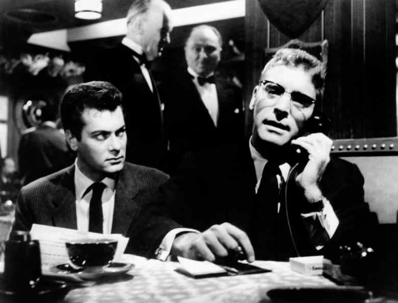 SWEET SMELL OF SUCCESS, from left, Tony Curtis, Burt Lancaster, 1957