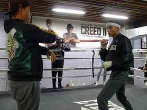 Le poids plume Bryan Acosta s'entraîne au Baxter's Hardknocks Boxing Club à Toronto le mardi 3 mai 2022.