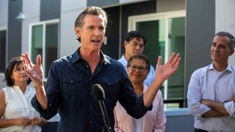 Le réseau californien peut-il suivre son interdiction des voitures à essence ?  Le gouverneur Newsom répond