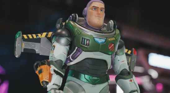 Le robot Buzz Lightyear de Robosen transforme le Space Ranger en un "objet de collection vivant"