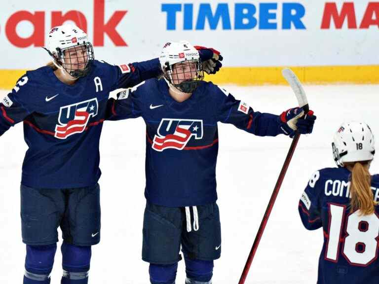 Les États-Unis déroutent les Tchèques aux mondiaux de hockey féminin et se qualifient pour la finale