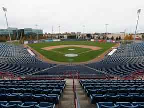 Stade de baseball municipal d'Ottawa sur le chemin Coventry.