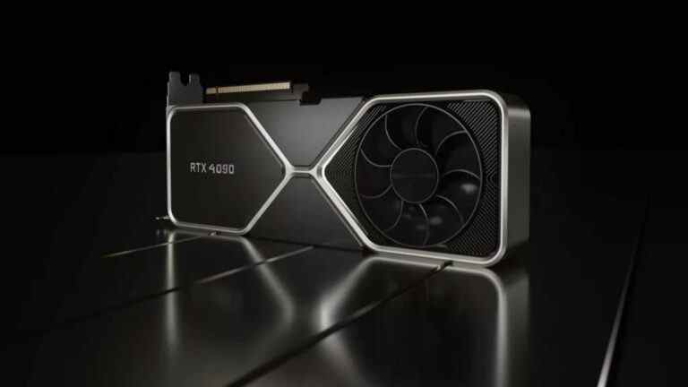 Les photos divulguées de GeForce RTX 4090 montrent un système de refroidissement carrément chonky à quatre emplacements