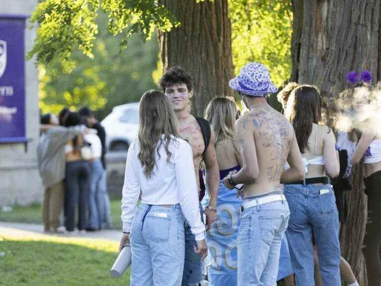 L’excitation monte pour les semaines de frosh en personne, les leaders étudiants disent que la sécurité est une priorité