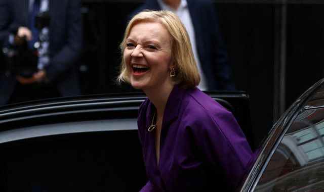 Liz Truss rencontrera Queen en Écosse et dévoilera le gel des prix de l’énergie qui pourrait durer jusqu’en 2024 le premier jour en tant que nouveau Premier ministre