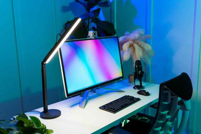 Logitech dévoile une lampe clé Litra Beam à 100 $ pour les créateurs