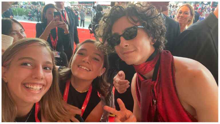 Ma fille de 14 ans a pris un selfie à Venise avec Timothée Chalamet : « Je suis devenu fou — mon cœur battait la chamade » Le plus populaire doit lire Inscrivez-vous aux newsletters Variété Plus de nos marques
	
	
