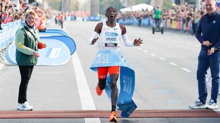 Marathon de Berlin 2022 : Quelles chaussures portait Eliud Kipchoge ?