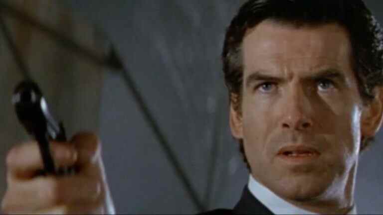 Pierce Brosnan se fiche de savoir qui sera le prochain James Bond, mais lui souhaite bonne chance
