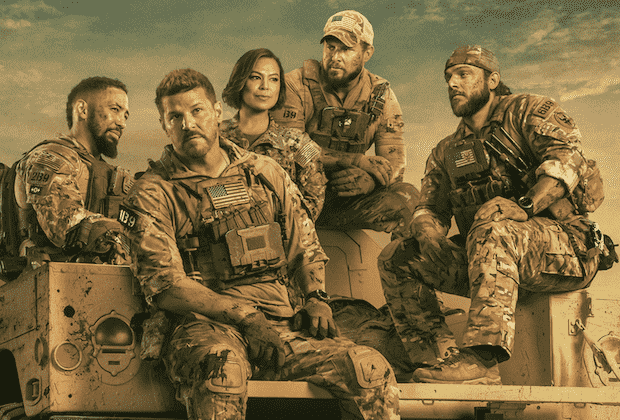 Récapitulatif de « SEAL Team »: Clay est-il mort lors de la première de la saison 6?  — Interview de Max Thiériot