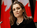 La ministre des Finances Chrystia Freeland, vue sur une photo d'archive du 28 octobre 2020, siège au conseil d'administration du Forum économique mondial (WEF), qui prône 