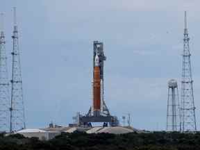 La fusée lunaire de nouvelle génération de la NASA, le système de lancement spatial, avec le vaisseau spatial Orion attaché, devrait lancer la mission Artemis 1 à Cap Canaveral, en Floride, le 28 août 2022.