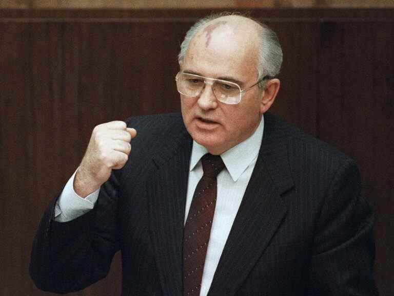 TRANCHE DE VIE : Pizza Hut de Gorbatchev en 1997 annonce une capsule temporelle