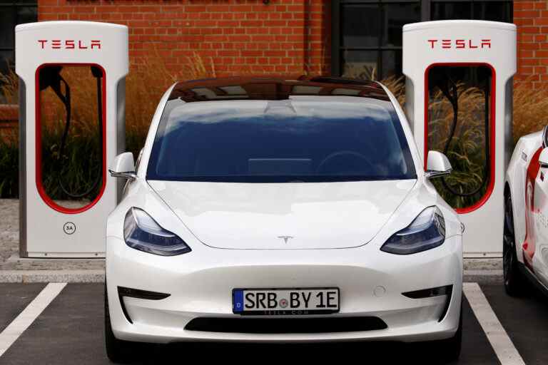 Tesla veut que le public décide où ses prochains superchargeurs devraient aller