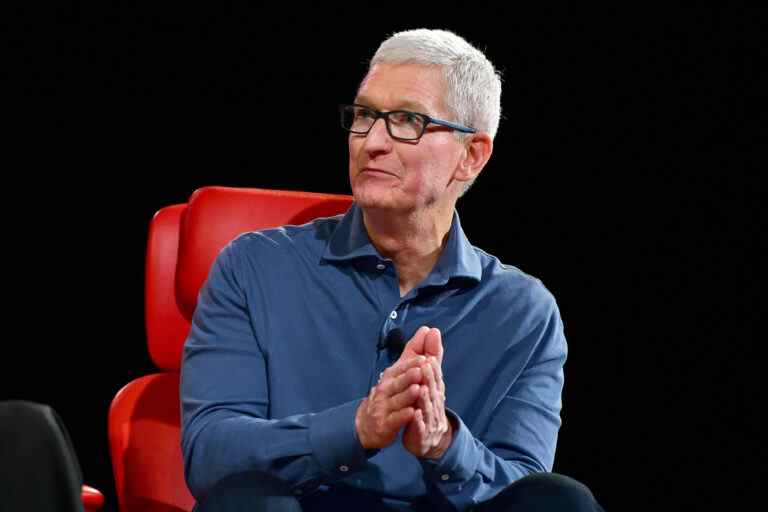 The Morning After : Tim Cook dit à un journaliste d’acheter un iPhone à sa mère