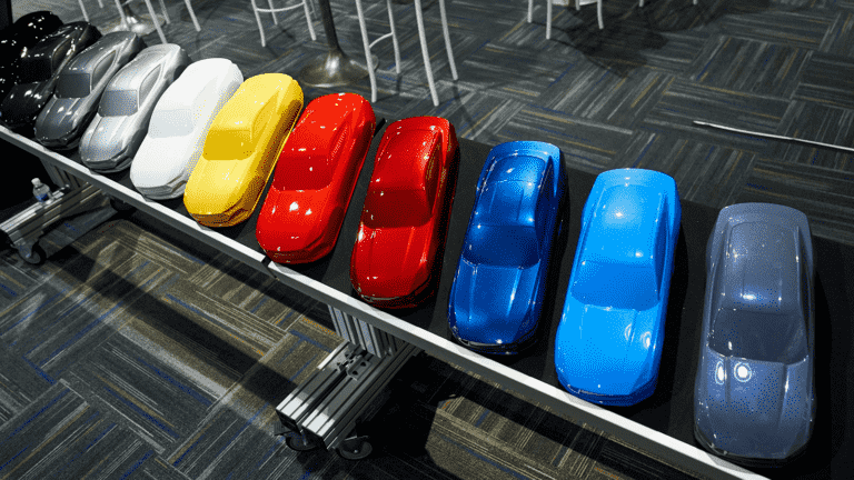 Voir toutes les nouvelles couleurs de peinture des voitures de sport Ford Mustang 2024