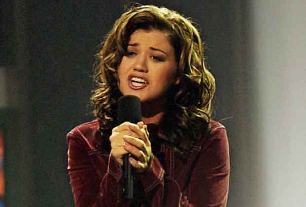 [WATCH] Kelly Clarkson célèbre le 20e anniversaire d' »American Idol »