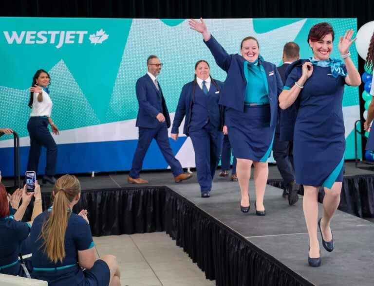 WestJet lance de nouveaux uniformes non sexistes avec un espace d’étiquette de nom pour les pronoms