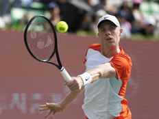 Shapovalov bat Albot en deux sets pour se qualifier pour les demi-finales de l'Open de Corée