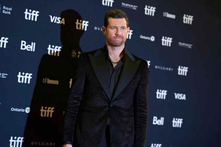 Billy Eichner, star de « Bros », attribue le flop du box-office aux « hétéros »