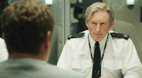 Adrian Dunbar de Line of Duty fait allusion à la date d'annonce de la série 7