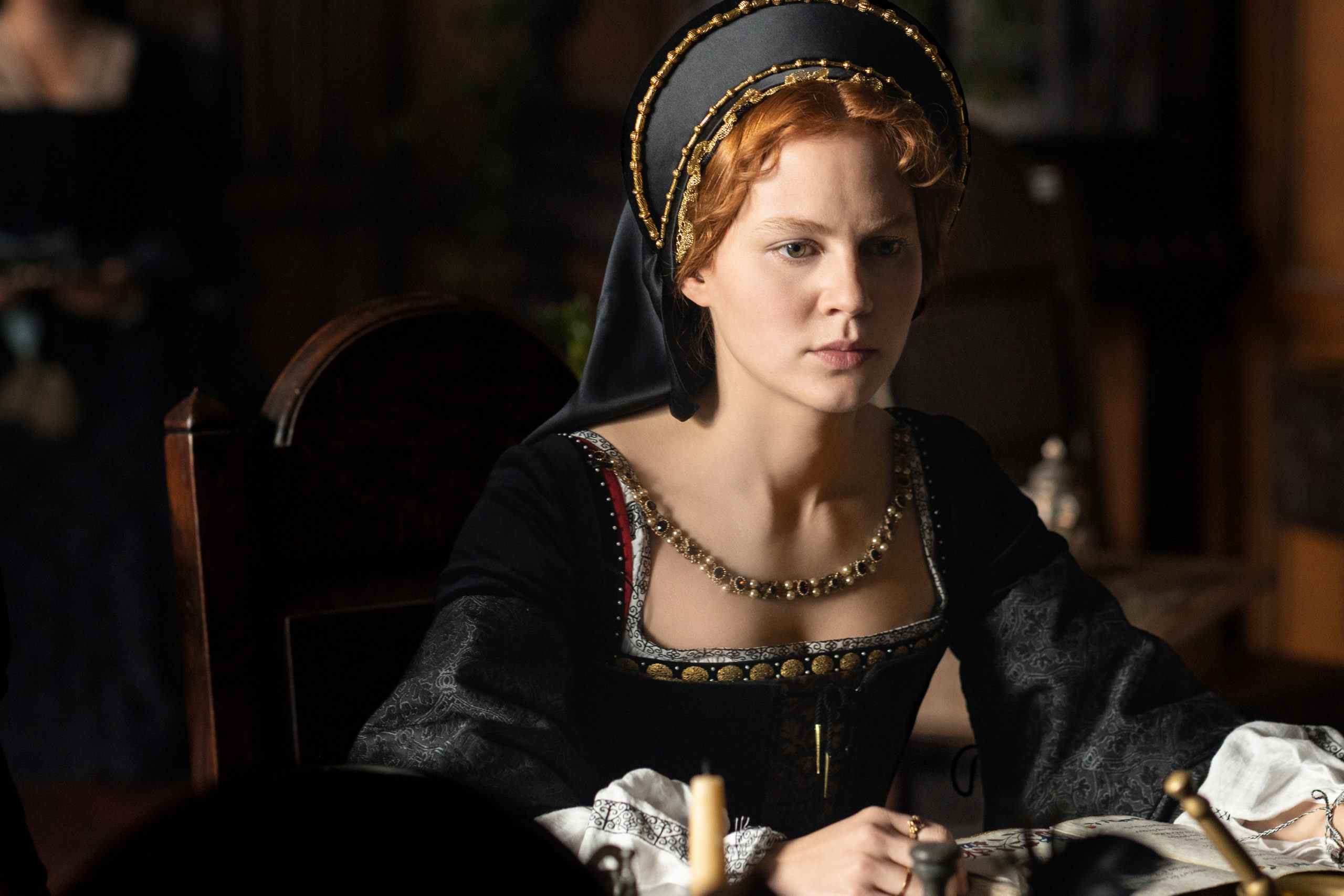  Devenir Elizabeth : Annulé ;  Pas de saison deux pour la série télévisée Starz
