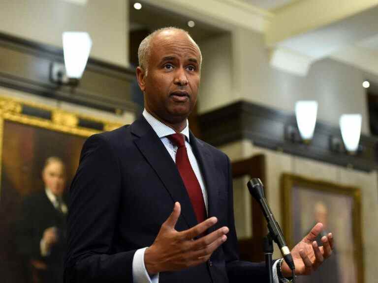 Le député Ahmed Hussen a déclaré au Parlement qu’il était au courant du contrat de Laith Marouf depuis un mois avant de s’exprimer