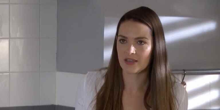 Hollyoaks révèle la torsion choquante de Sienna et Ethan dans la scène post-générique

