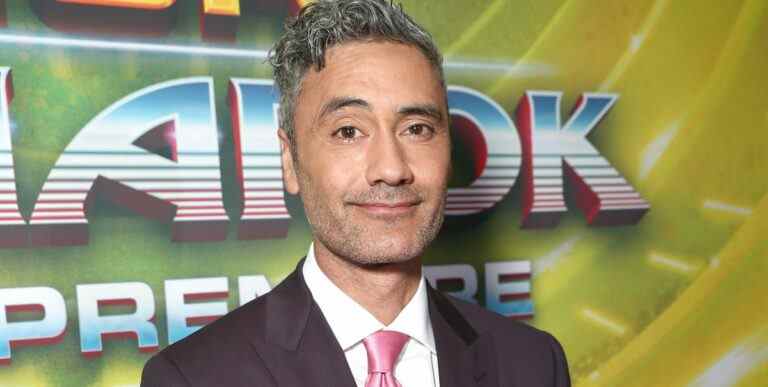 Taika Waititi de Marvel fait équipe avec la star de Crazy Rich Asians pour une nouvelle série télévisée

