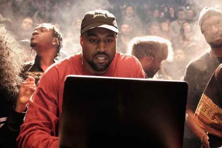 Kanye West va acquérir la plateforme de médias sociaux « non annulable » Parler