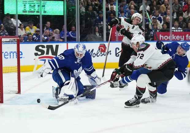 Les coyotes continuent de hurler dans la victoire contre les Maple Leafs