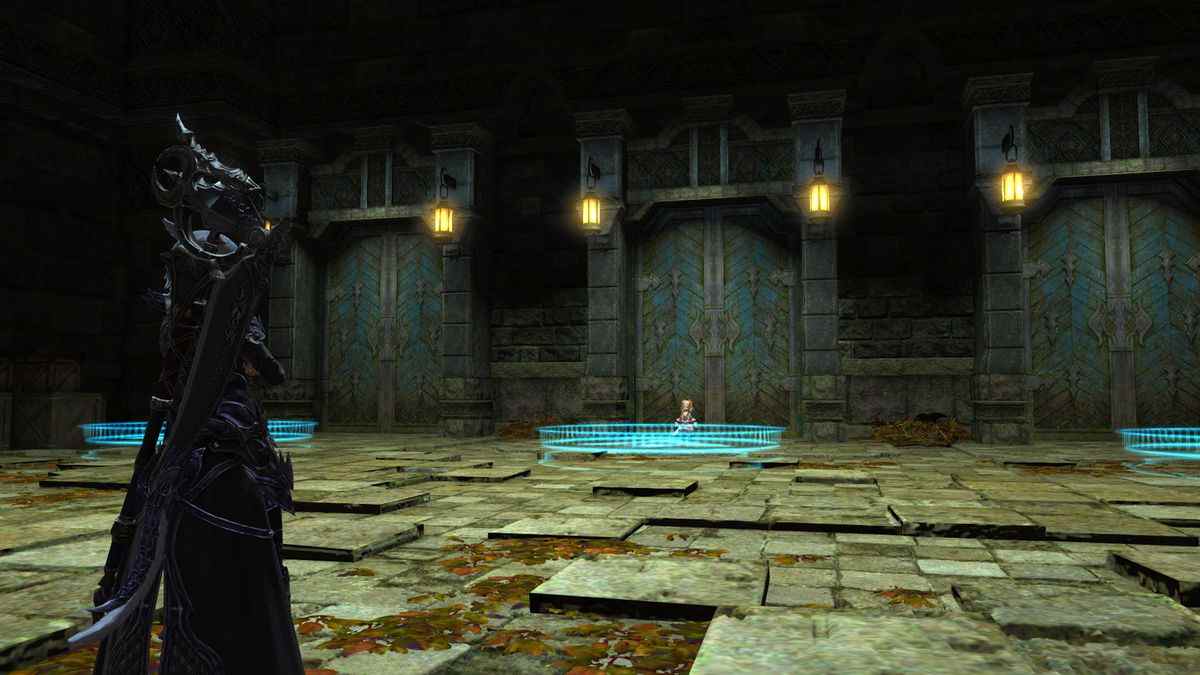 Un personnage joueur regarde un mur sombre dans une variante de donjon dans Final Fantasy 14.