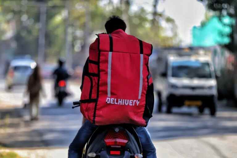 Delhivery tombe à son plus bas niveau après un rapport de croissance en sourdine