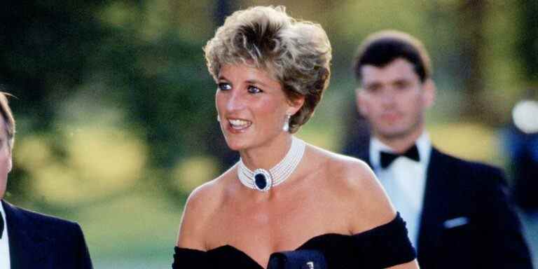 Découvrez des croquis inédits des tenues les plus emblématiques de la princesse Diana