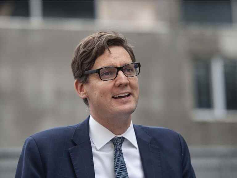 Vendredi, le premier ministre désigné David Eby deviendra chef du NPD de la Colombie-Britannique