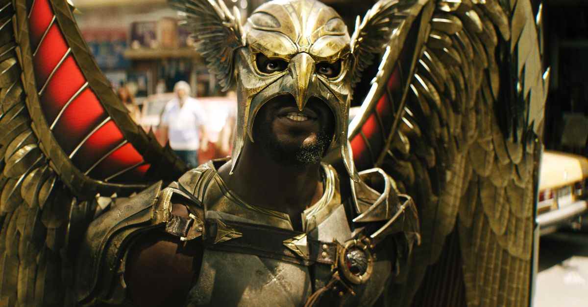 Hawkman de Black Adam sait à quel point son personnage est alambiqué, merci
