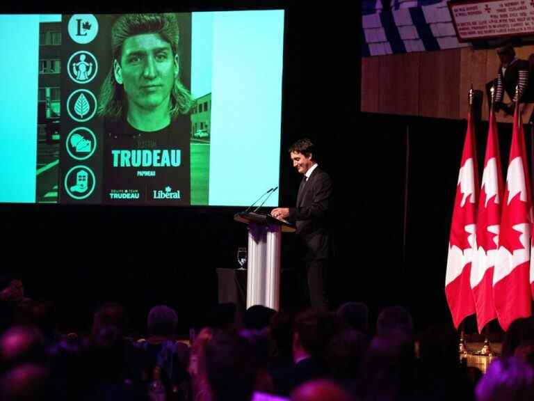 Trudeau s’en prend au chef conservateur par contumace lors du dîner annuel de la galerie de la presse