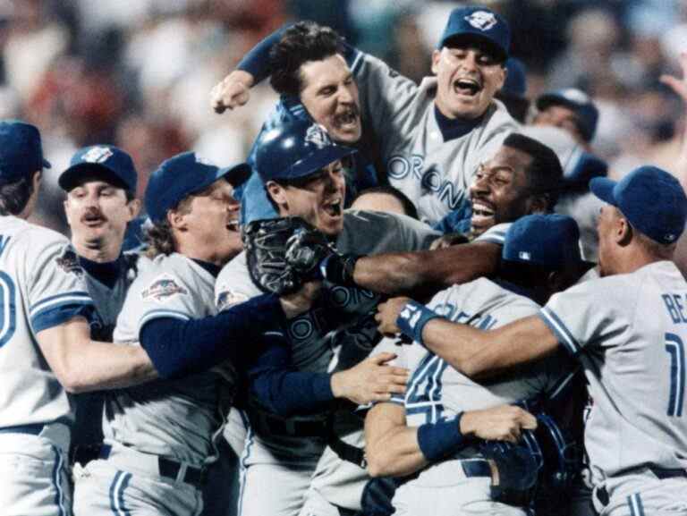 SIMMONS: L’équipe des Blue Jays de la Série mondiale de 1992 en était une pour les âges