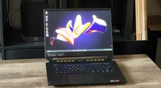 Corsair Voyager gaming laptop