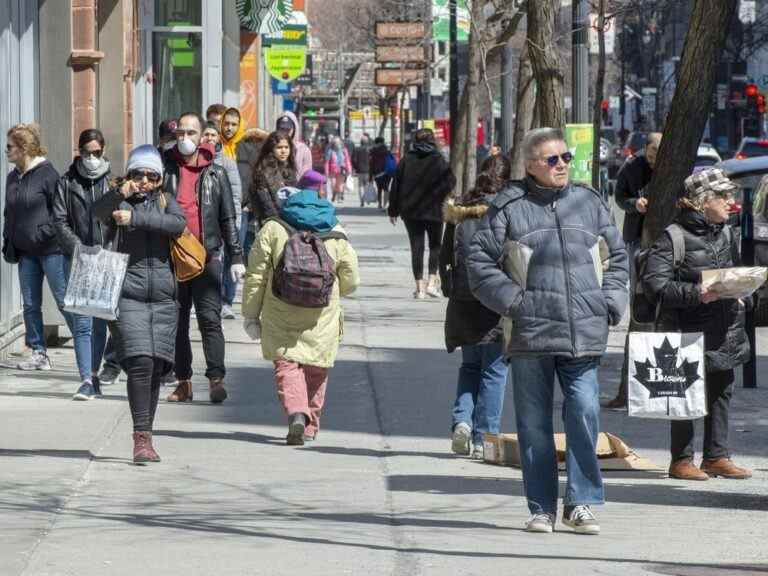 Une proportion record de Canadiens sont des immigrants ou des résidents permanents