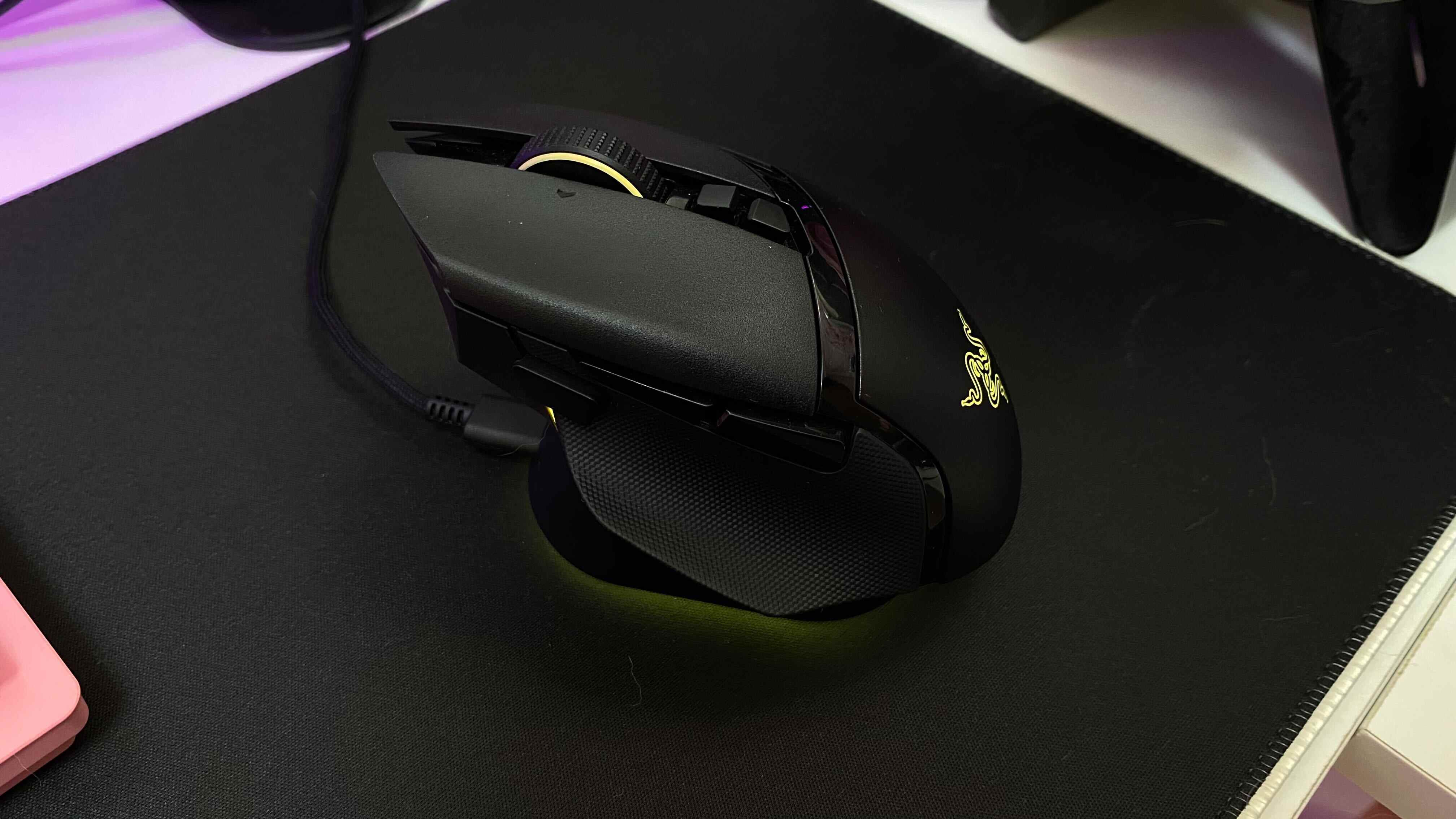 Razer Basilisk V3 Pro et le Mouse Dock Pro