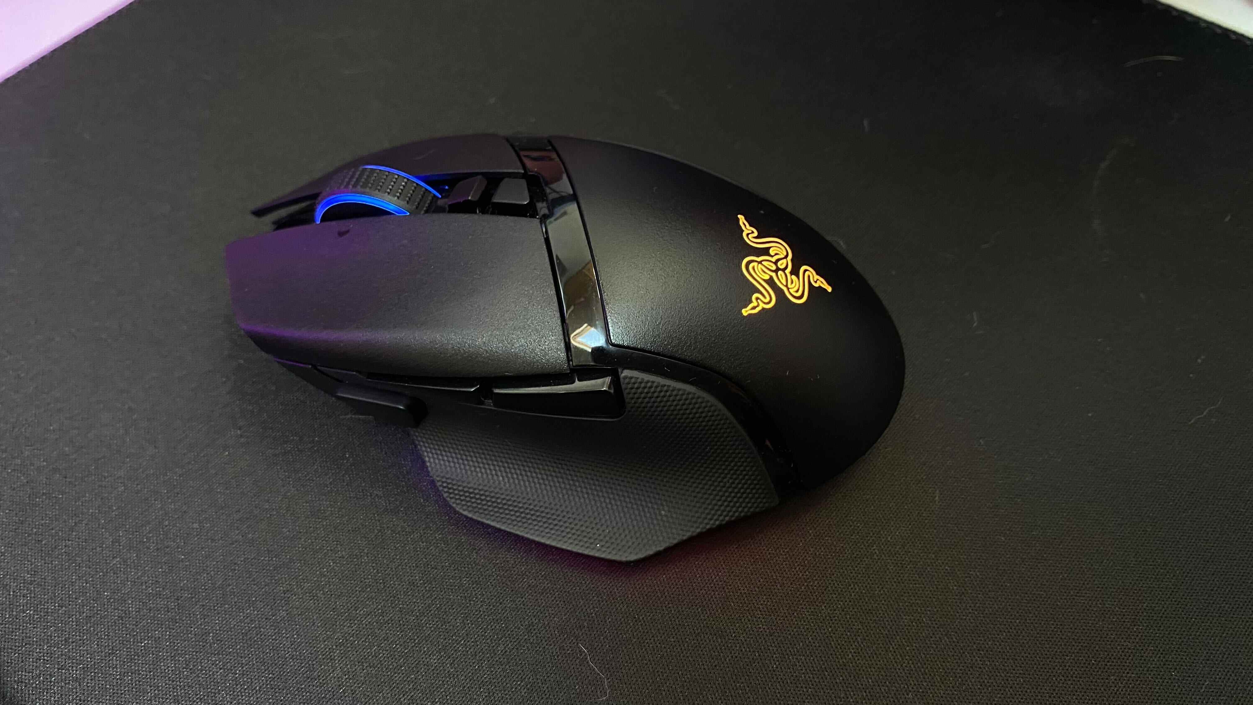 Razer Basilisk V3 Pro et le Mouse Dock Pro